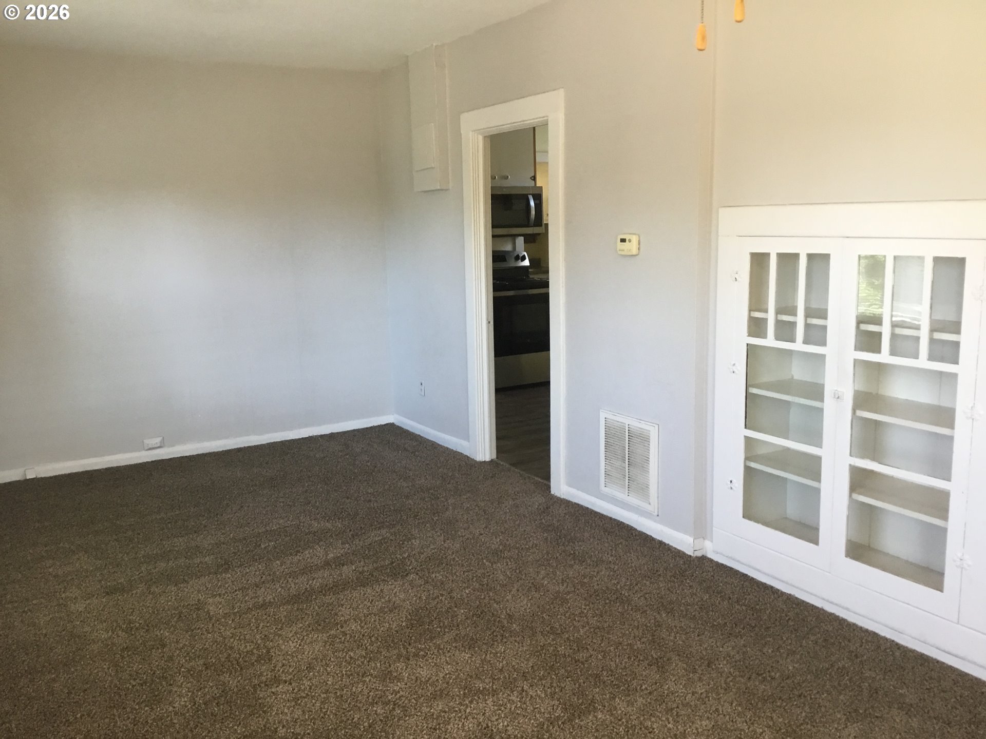 1224 Northeast 60th Avenue Portland, OR 97213 - Photo 5 of 14 an empty room with a empty space