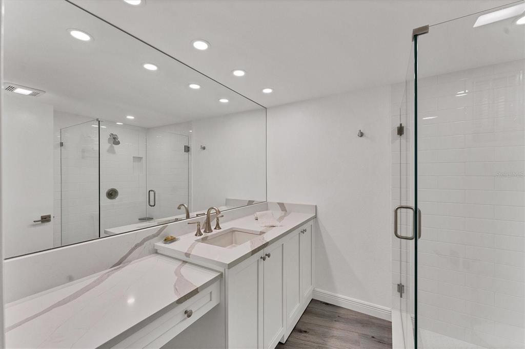 100 Sands Point Road, Unit 323 Longboat Key, FL 34228 - Photo 16 of 27