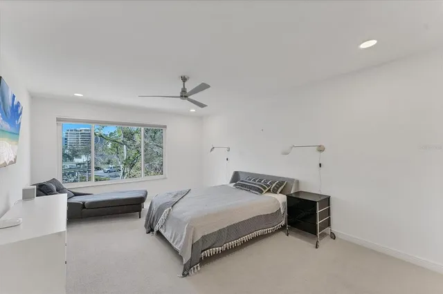 $1,395,000 | 100 Sands Point Road, Unit 323, Longboat Key, FL 34228