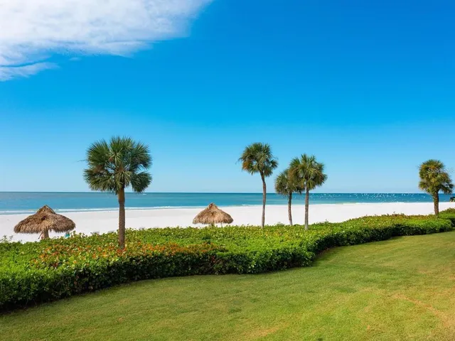 $1,395,000 | 100 Sands Point Road, Unit 323, Longboat Key, FL 34228