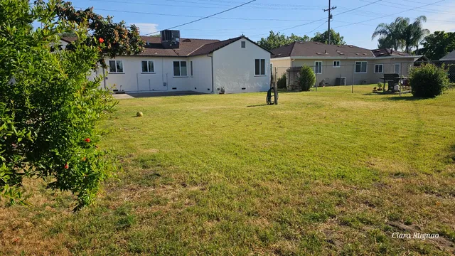 $419,000 | 613 West Kettleman Lane, Lodi, CA 95240