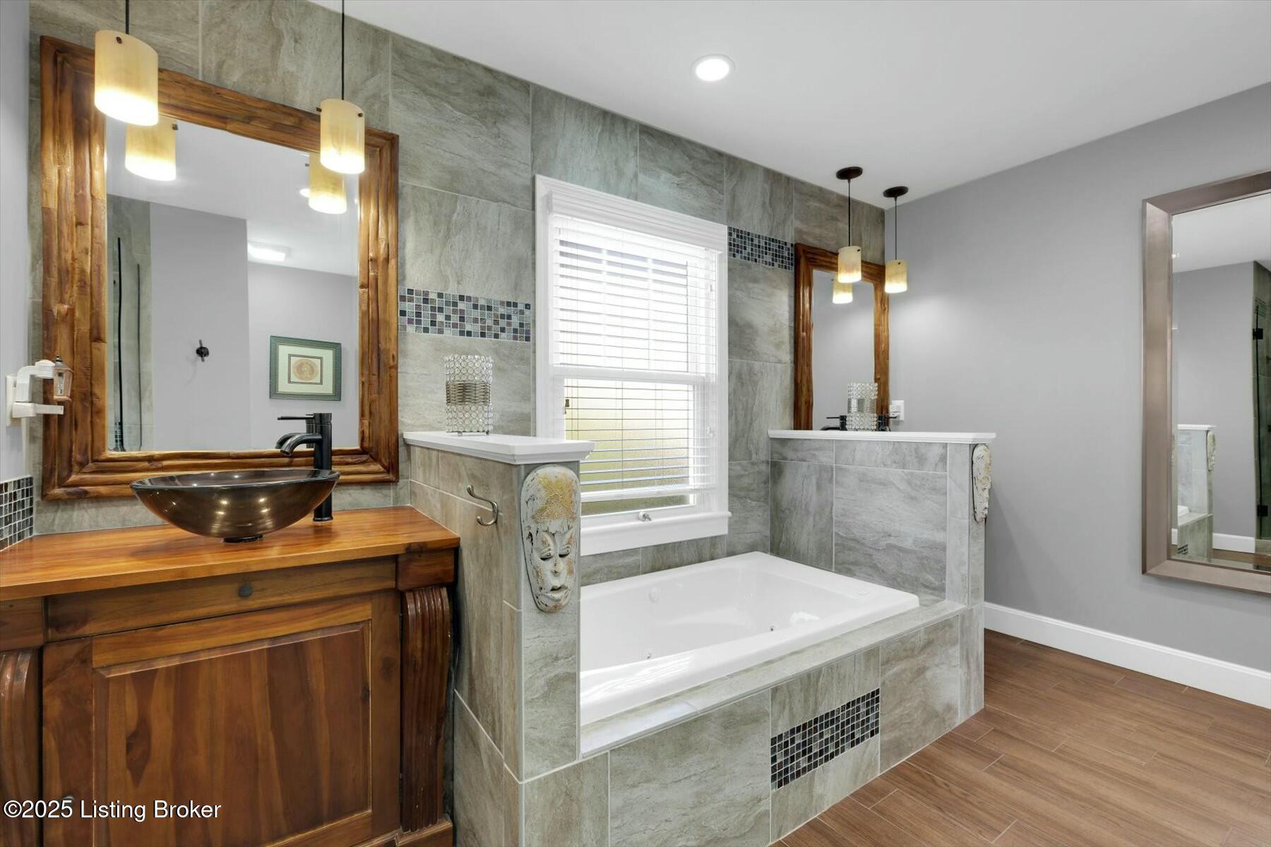 4213 Winchester Road Louisville, KY 40207 - Photo 28 of 52 Primary Bedroom Ensuite