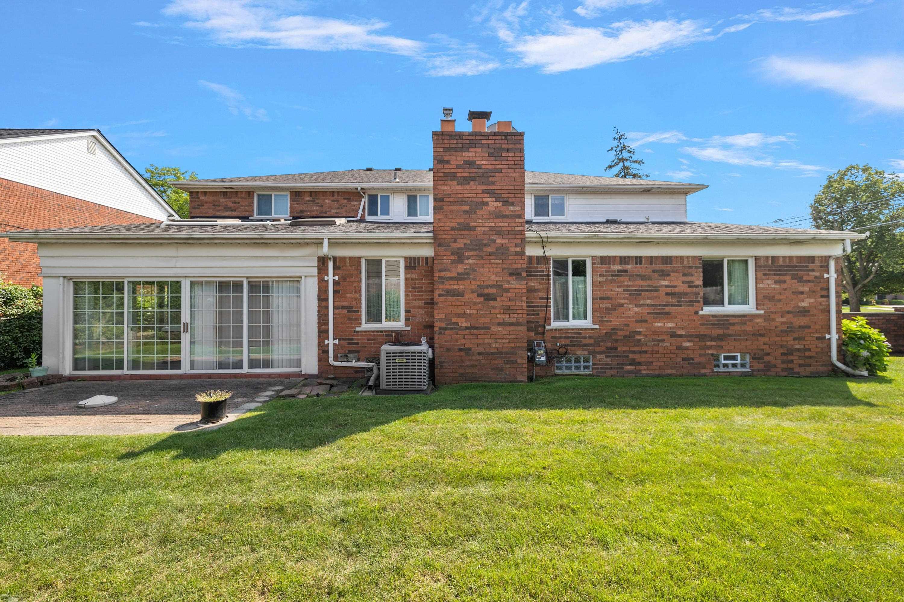 656 Canterbury Road Grosse Pointe Woods, MI 48236 - Photo 59 of 77