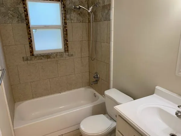 $1,250 | 623 Crestview Avenue, Niceville, FL 32578