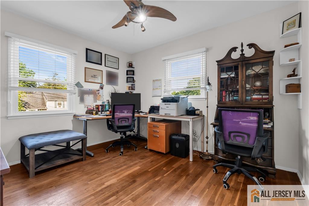 8 Smalley Road Edison, NJ 08817 - Photo 26 of 39