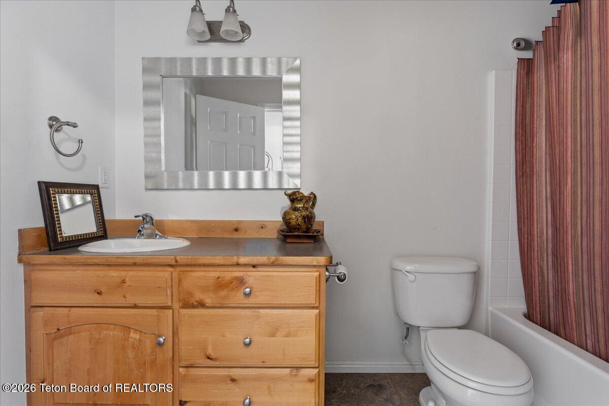 30 Cedron Road, Unit 7 Victor, ID 83455 - Photo 15 of 33 Main Level Bathroom