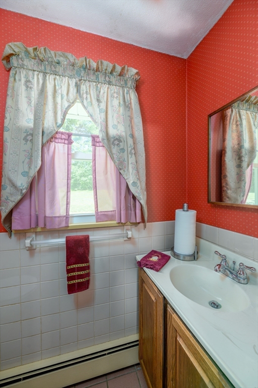 55 Old Common Road Auburn, MA 01501 - Photo 26 of 36