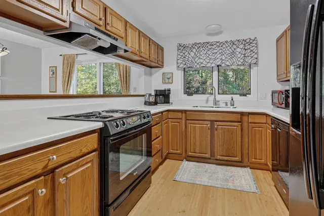 $497,500 | 203 Bluff Road, Unit 13, Yarmouth, ME 04096