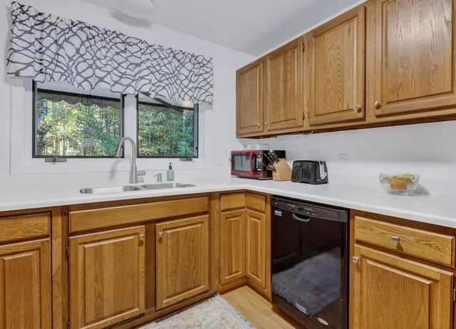 $497,500 | 203 Bluff Road, Unit 13, Yarmouth, ME 04096