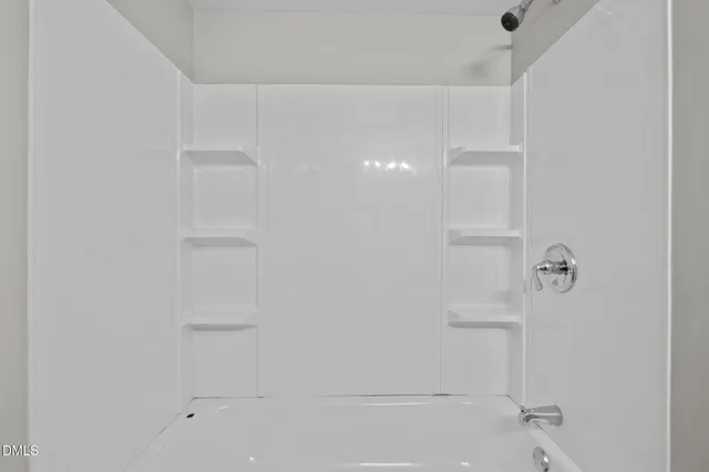 $2,000 | 500 Umstead Drive, Unit 103E, Chapel Hill, NC 27516