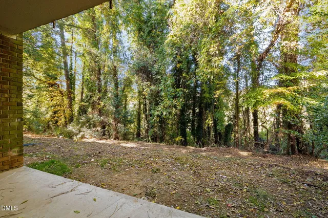 $2,000 | 500 Umstead Drive, Unit 103E, Chapel Hill, NC 27516