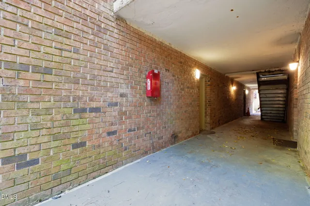 $2,000 | 500 Umstead Drive, Unit 103E, Chapel Hill, NC 27516