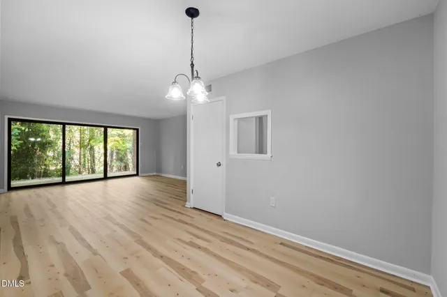 $2,000 | 500 Umstead Drive, Unit 103E, Chapel Hill, NC 27516