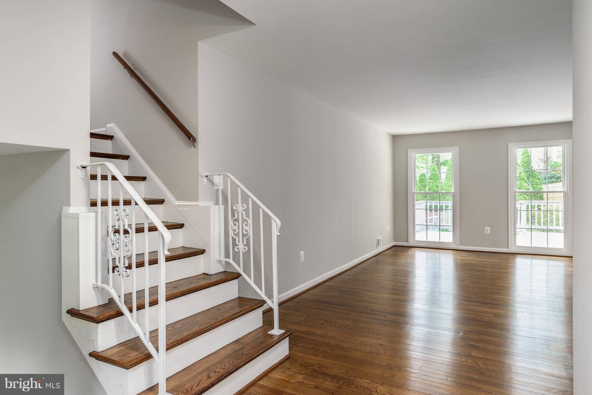 7003 Springfield Village Court Springfield, VA 22152 - Photo 4 of 29 Interior (General)