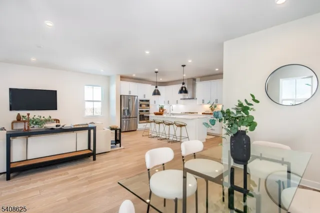 $1,399,000 | 67 Willow Lane, Parsippany, NJ 07054