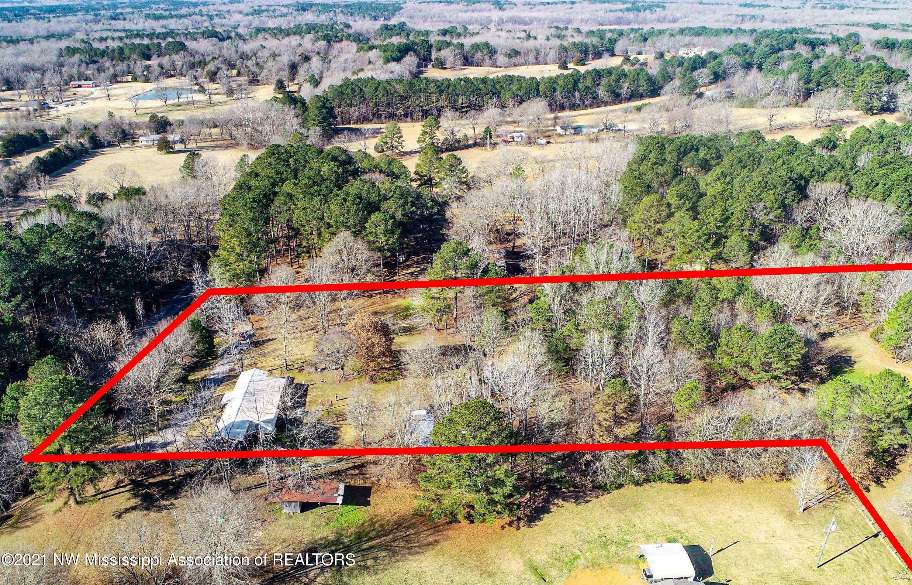 257 John Branch Road Batesville, MS 38606 - Photo 8 of 68 DCIM\101MEDIA\DJI_0263.JPG