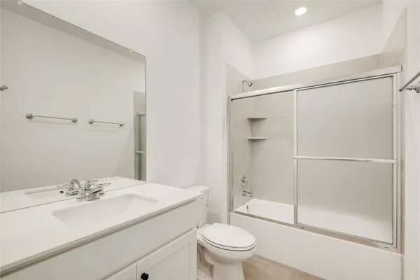 $2,200 | 324 Rock Spgs Drive, Marble Falls, TX 78654