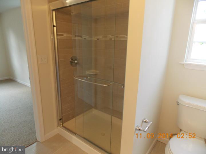 50 Inland Road Levittown, PA 19057 - Photo 12 of 20 Master Bathroom