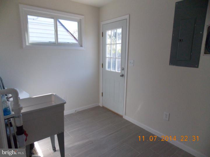 50 Inland Road Levittown, PA 19057 - Photo 20 of 20 Laundry Room