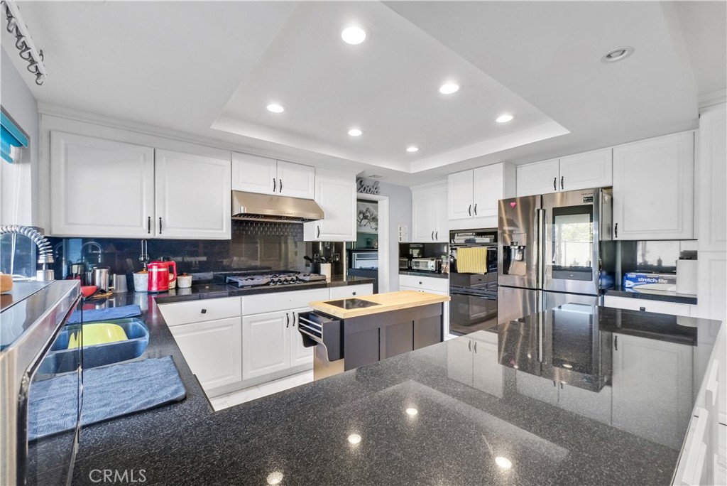 1417 West James Way Anaheim, CA 92801 - Photo 14 of 41