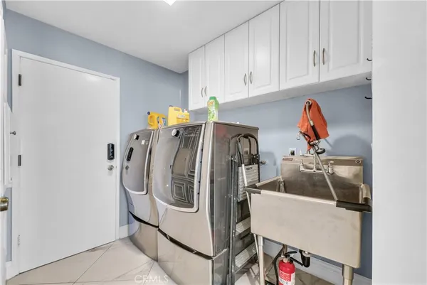 $1,990,000 | 1417 West James Way, Anaheim, CA 92801