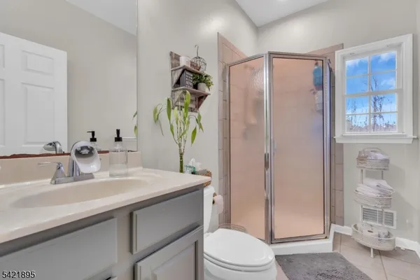 $899,999 | 14 Misty Lane, Andover, NJ 07821