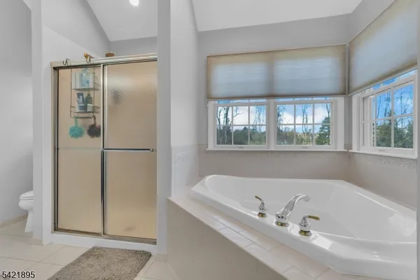 $899,999 | 14 Misty Lane, Andover, NJ 07821