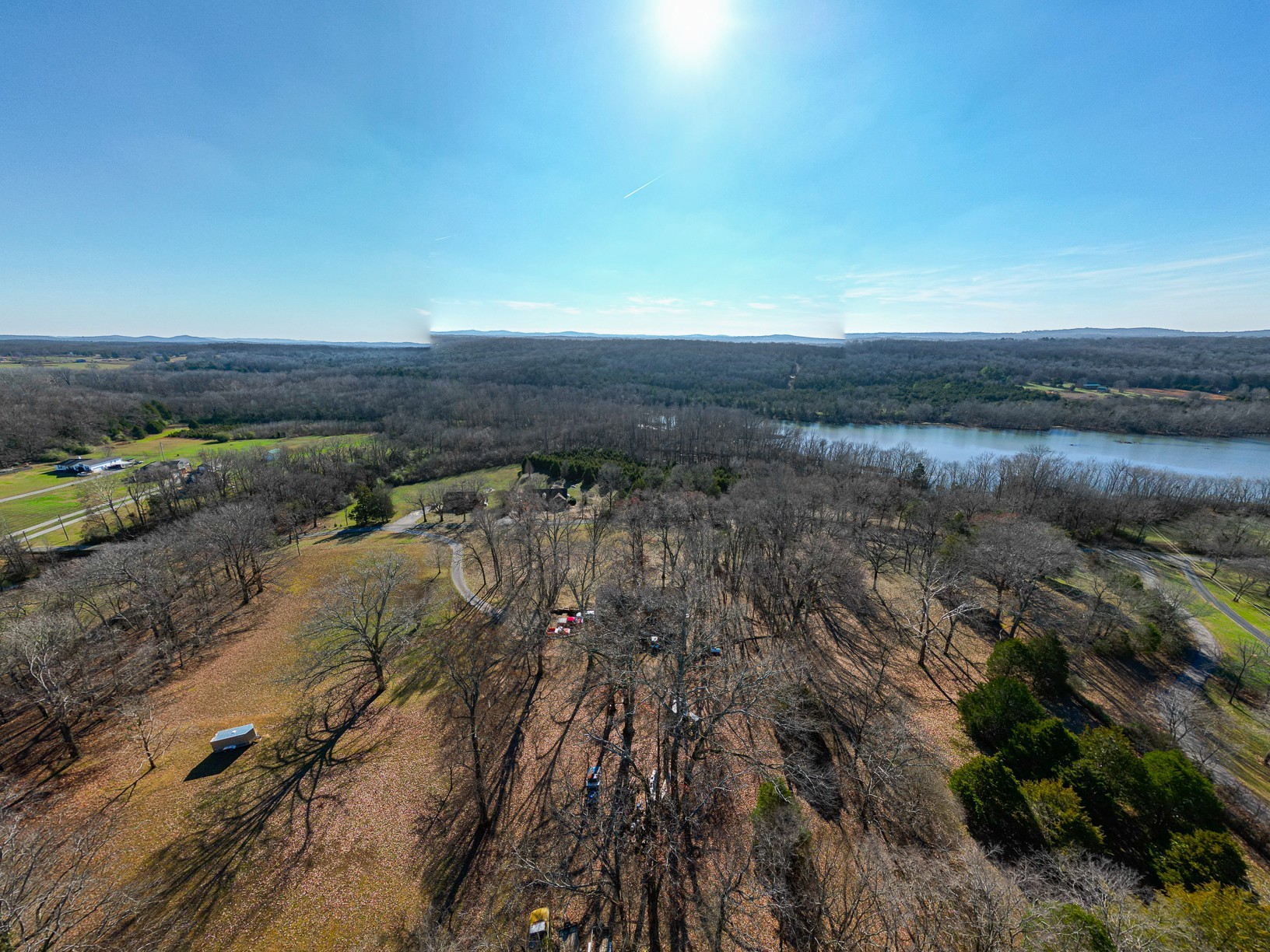 433 Brown Road Lebanon, TN 37087 - Photo 7 of 63 a view of an ocean and mountain