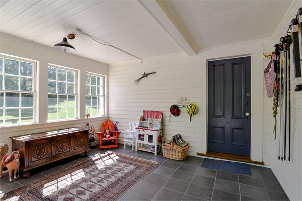 8 Farm Road Sherborn, MA 01770 - Photo 12 of 15 Gallery Image 12