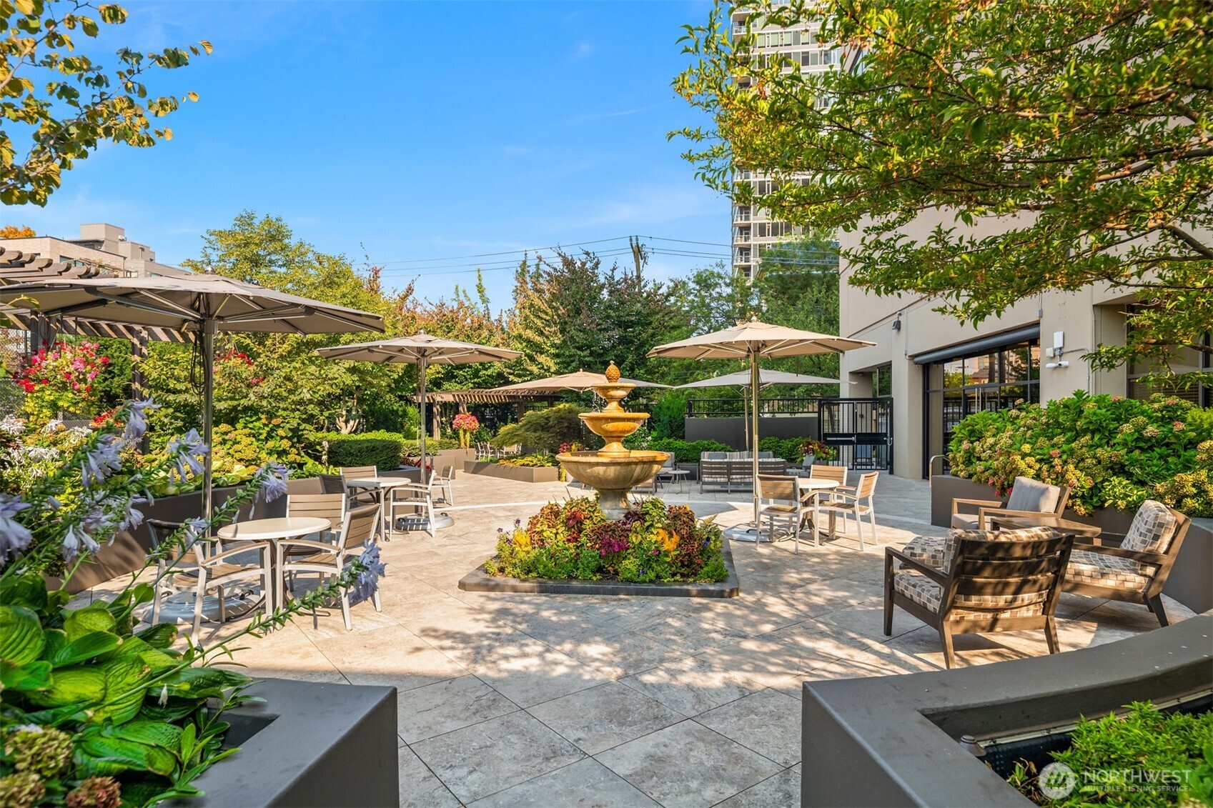 1301 Spring Street, Unit PH32 Seattle, WA 98104 - Photo 36 of 40 Gallery Image 36