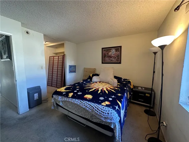 $585,000 | 6561 Vanalden Avenue, Unit 5, Reseda, CA 91335