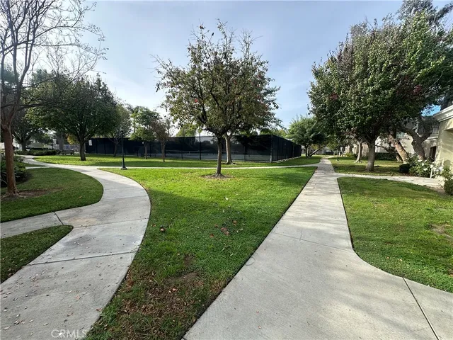 $585,000 | 6561 Vanalden Avenue, Unit 5, Reseda, CA 91335