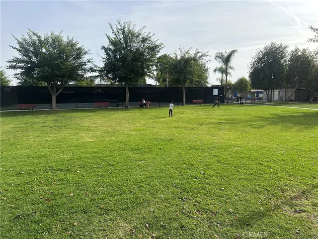 $585,000 | 6561 Vanalden Avenue, Unit 5, Reseda, CA 91335