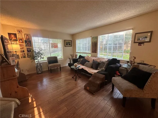 $585,000 | 6561 Vanalden Avenue, Unit 5, Reseda, CA 91335