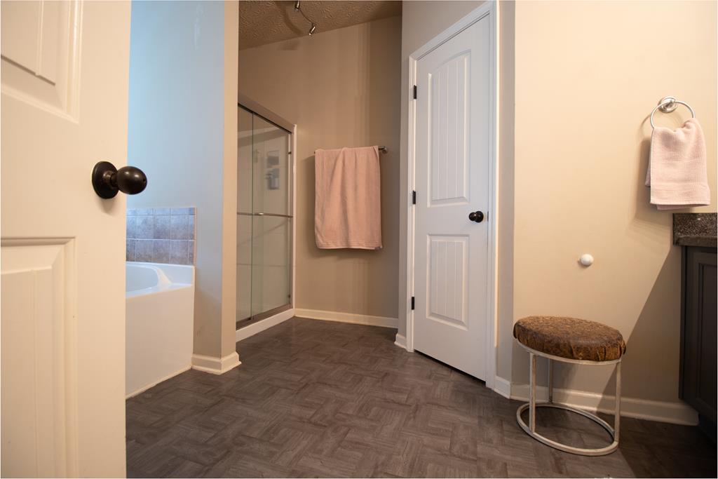 35 Creek Trail Fort Mitchell, AL 36856 - Photo 12 of 17 Primary Bath View 2