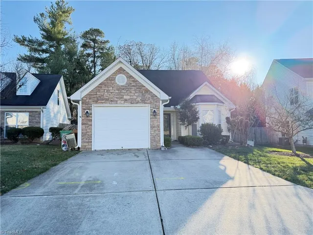 $284,900 | 3630 Sunset Hollow Drive, High Point, NC 27265