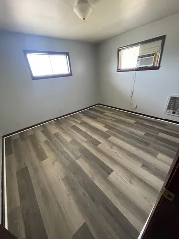 a view of empty room with window