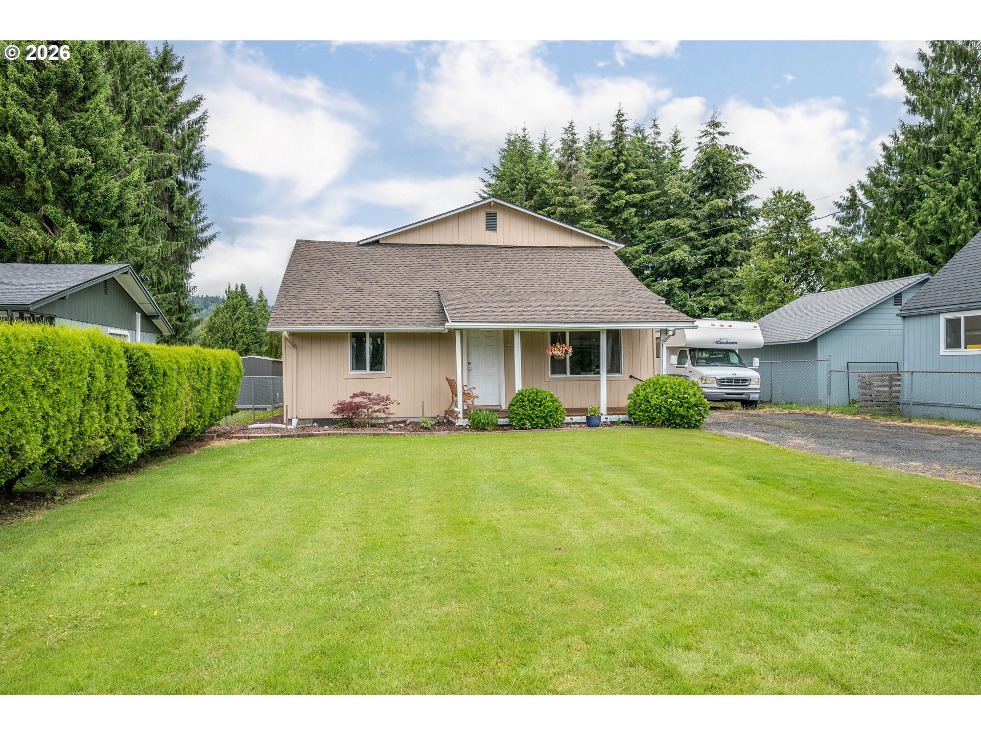3284 Oak Street Longview, WA 98632 - Photo 1 of 36