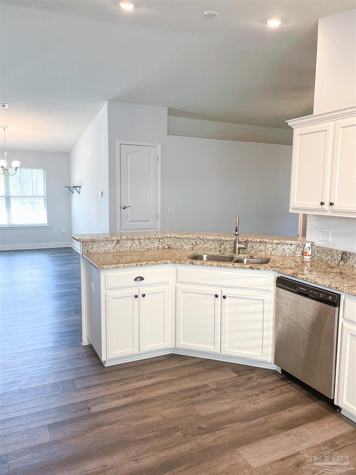 2061 Bergren Road Gulf Breeze, FL 32563 - Photo 12 of 29 Gallery Image 12
