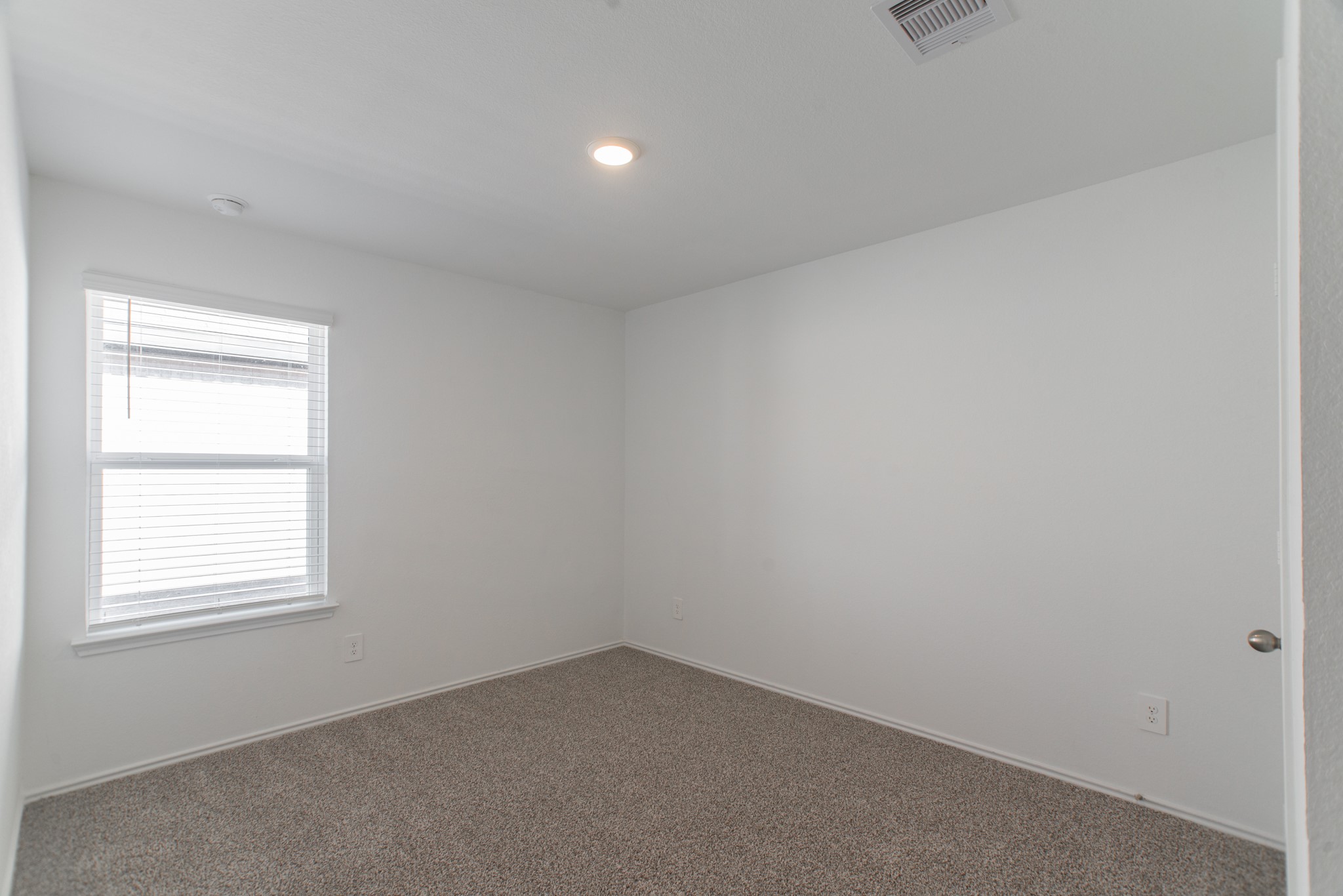 24314 Pebble Cres Lane Spring, TX 77373 - Photo 28 of 37 an empty room with a window