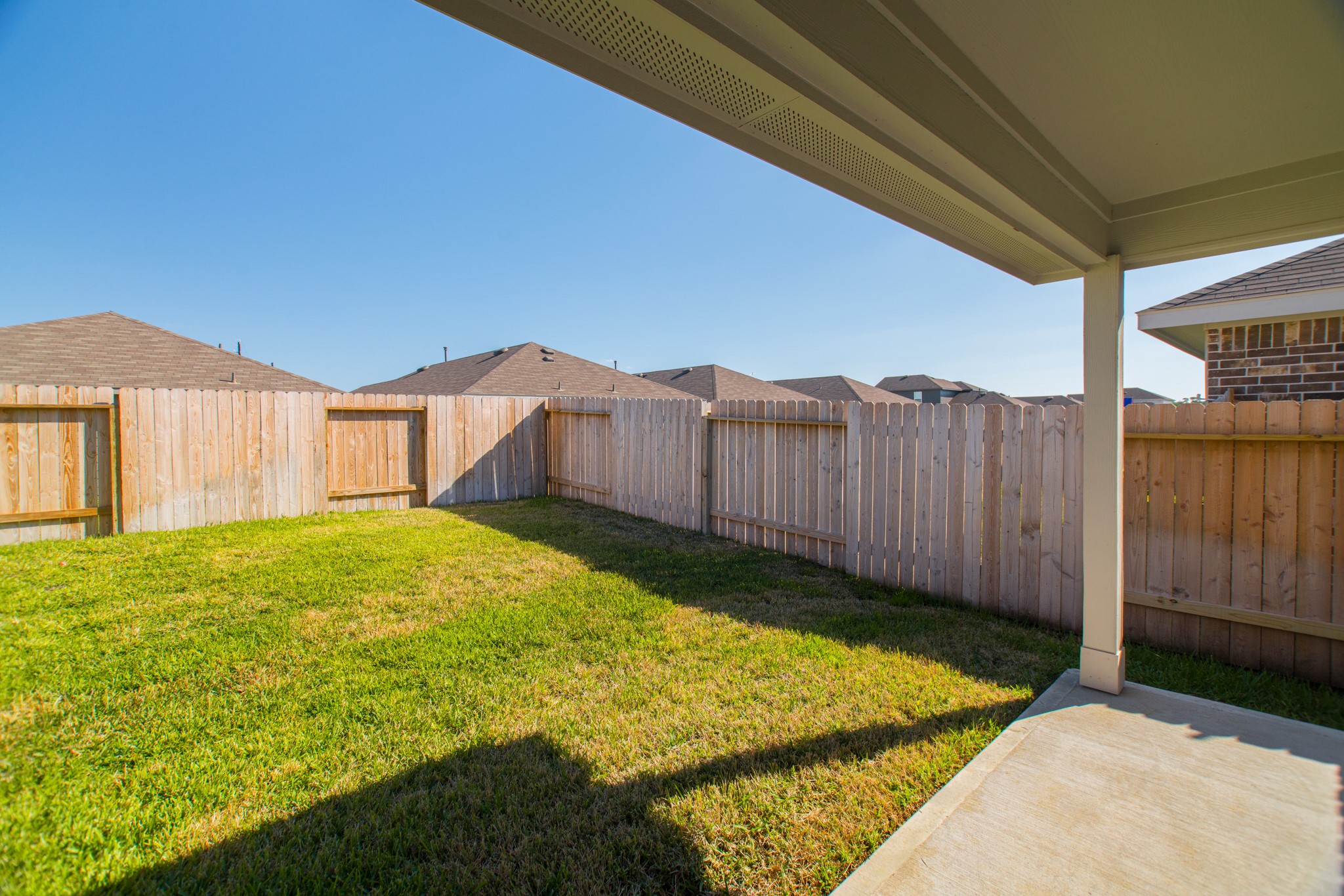 24314 Pebble Cres Lane Spring, TX 77373 - Photo 34 of 37 a view of a backyard with a garden