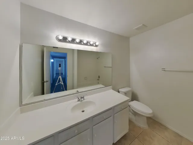 $1,729 | 4901 West Dahlia Drive, Glendale, AZ 85304