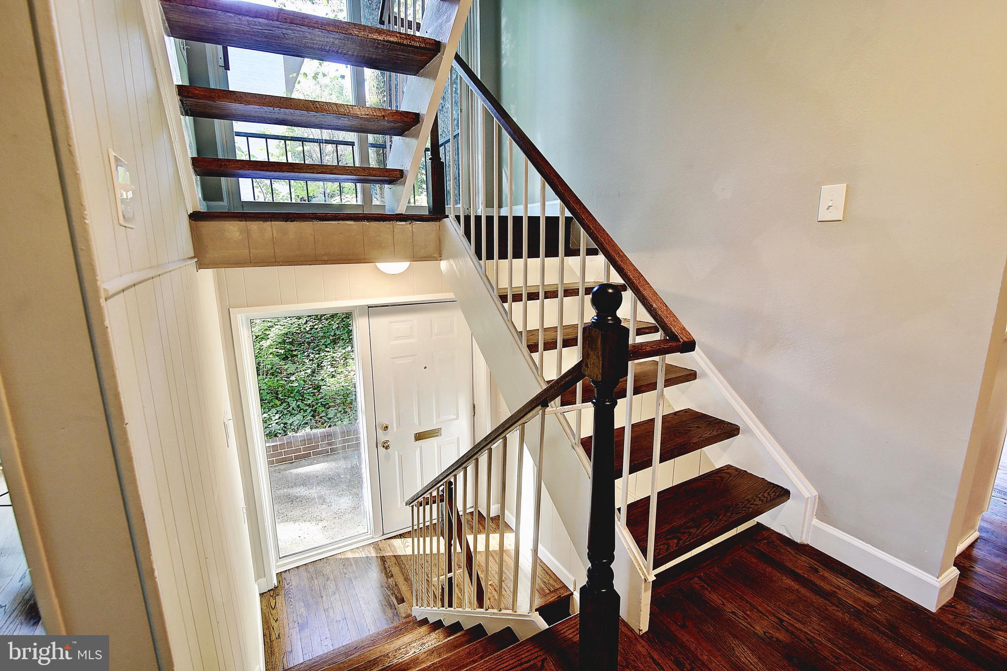 1656 Wainwright Drive Reston, VA 20190 - Photo 15 of 26 Gallery Image 15