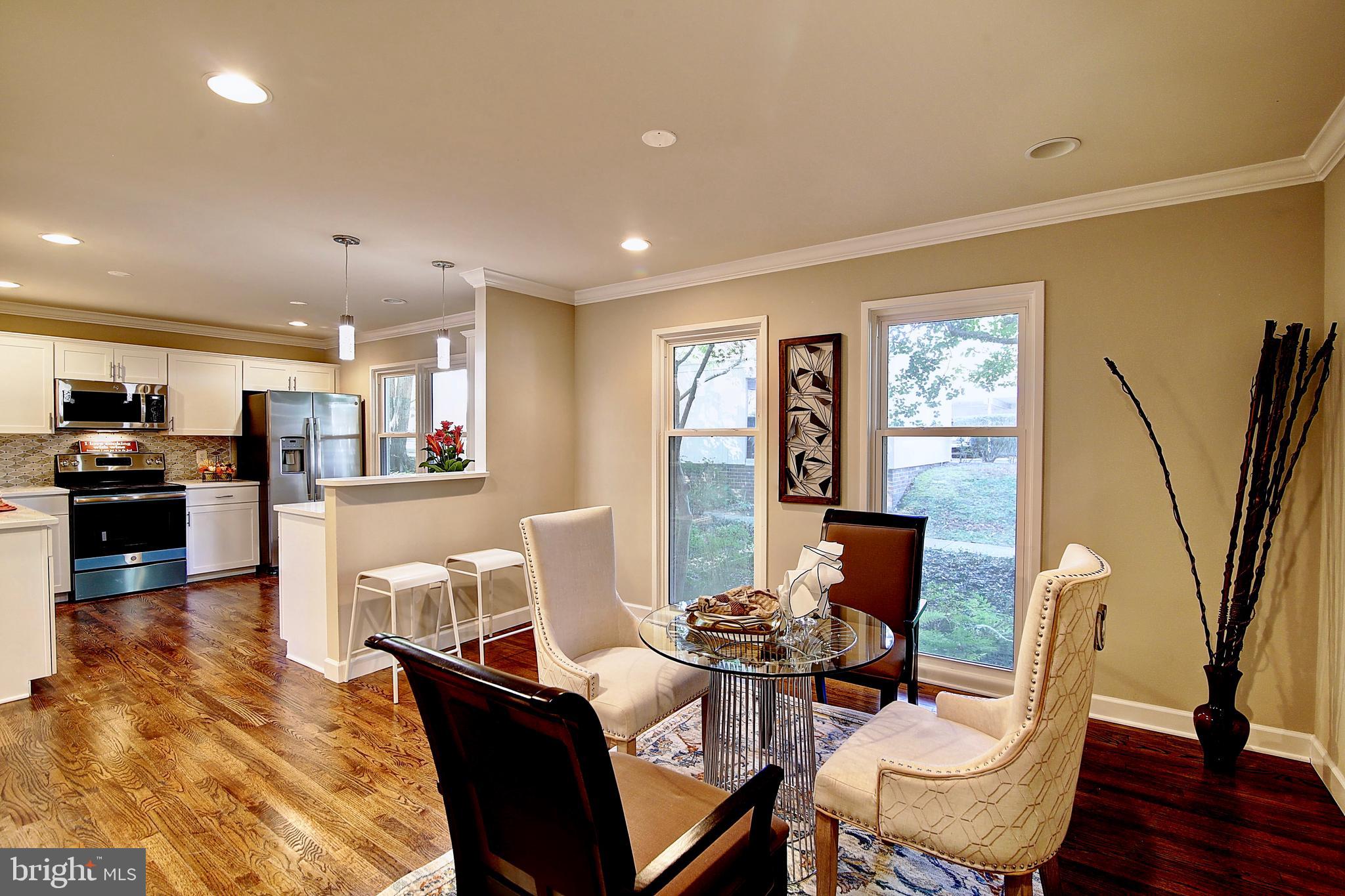 1656 Wainwright Drive Reston, VA 20190 - Photo 3 of 26 Gallery Image 3