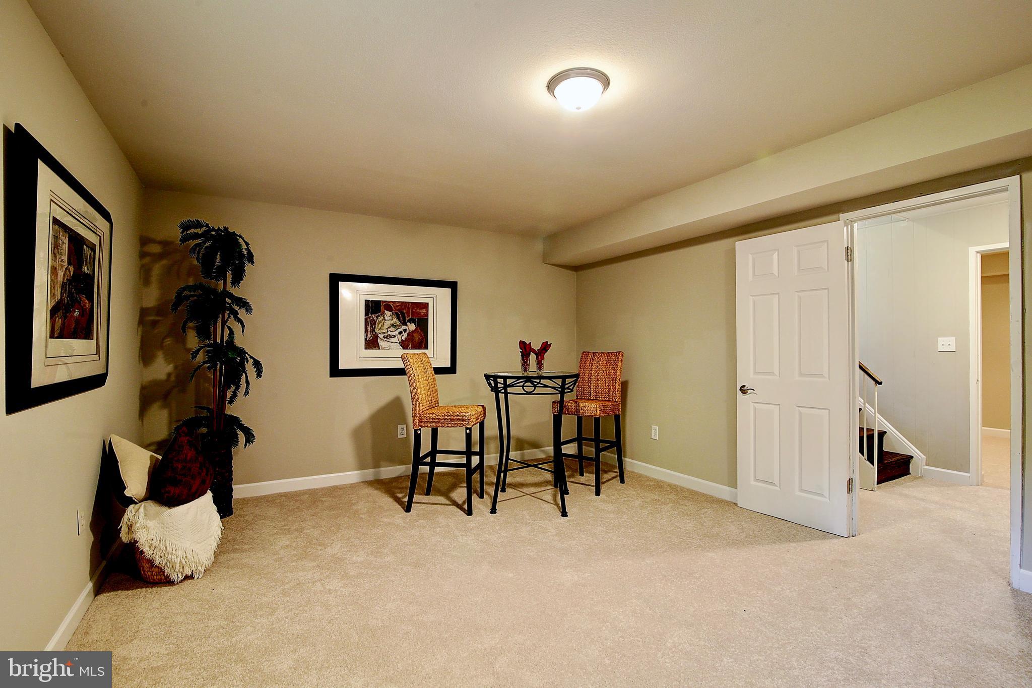 1656 Wainwright Drive Reston, VA 20190 - Photo 21 of 26 Gallery Image 21