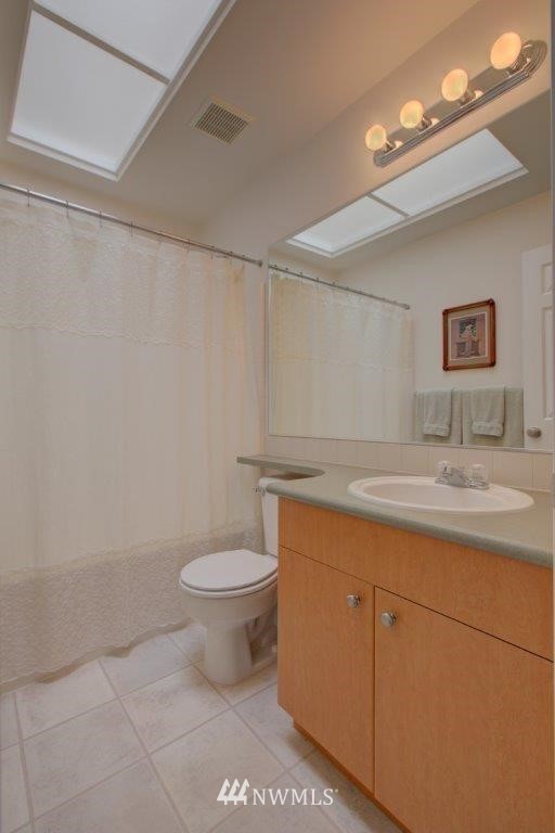 102 South 49th Street, Unit B Renton, WA 98055 - Photo 14 of 20
