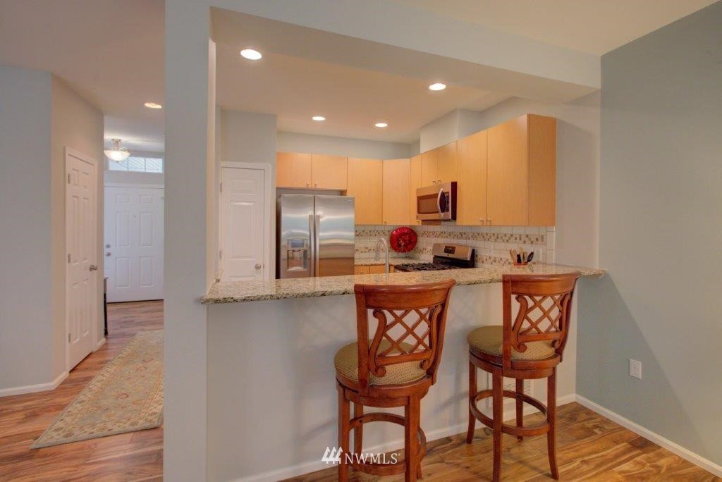 102 South 49th Street, Unit B Renton, WA 98055 - Photo 4 of 20