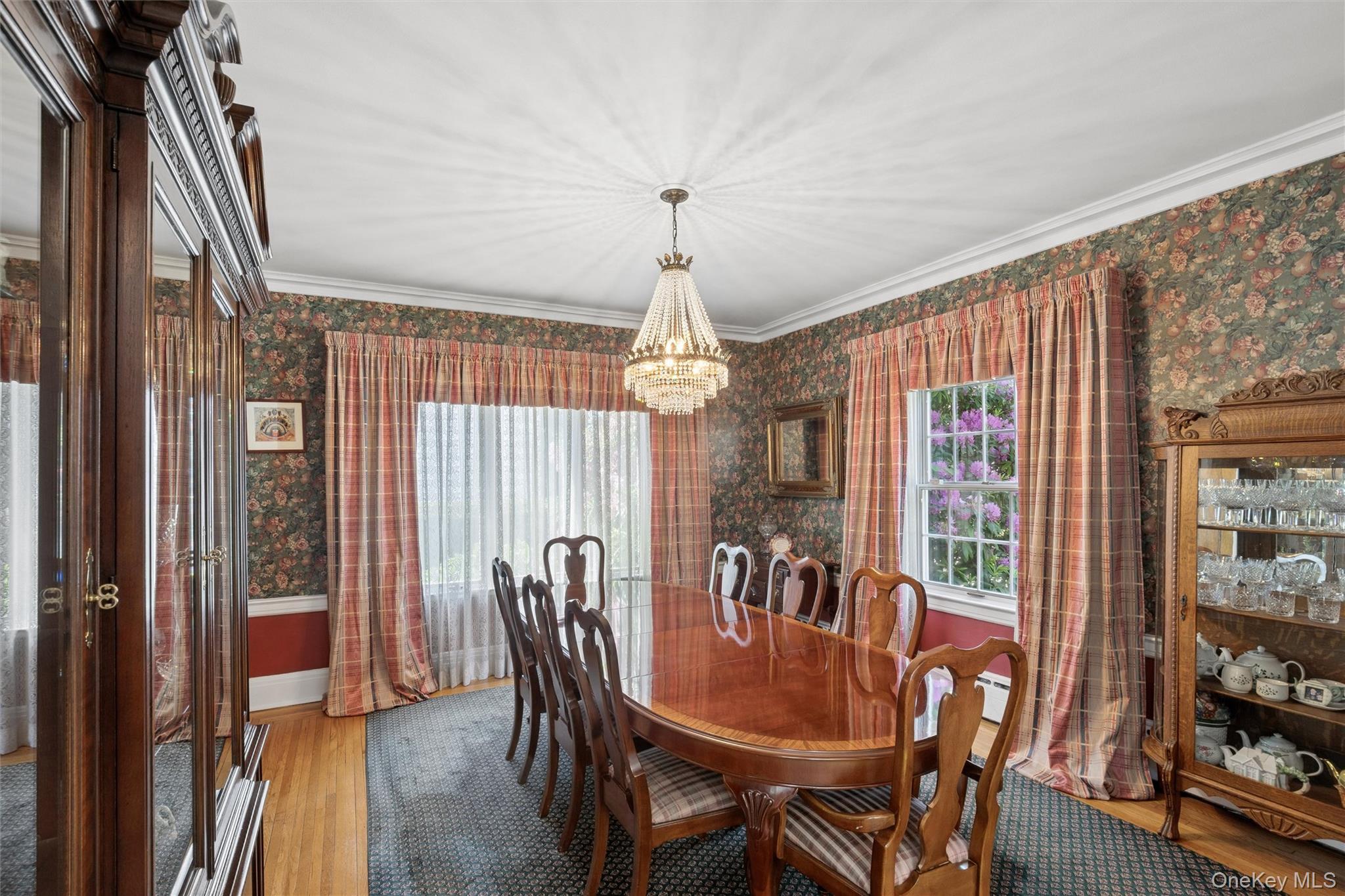 153 Roxbury Road Garden City, NY 11530 - Photo 19 of 42