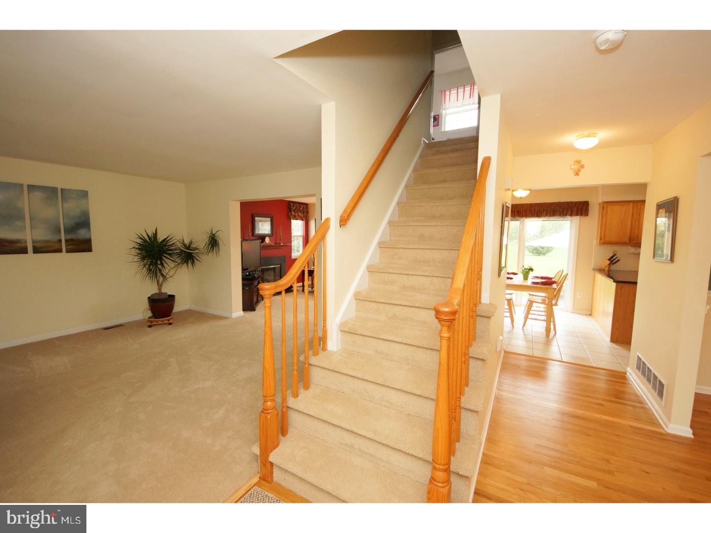 46 Amberfield Road Robbinsville, NJ 08691 - Photo 3 of 24