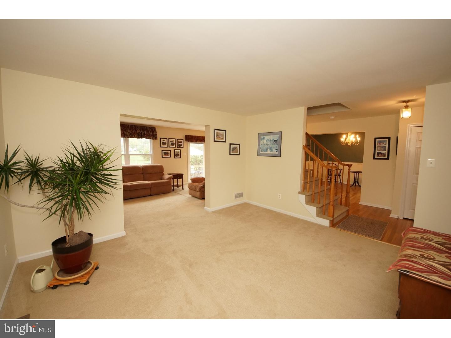 46 Amberfield Road Robbinsville, NJ 08691 - Photo 7 of 24